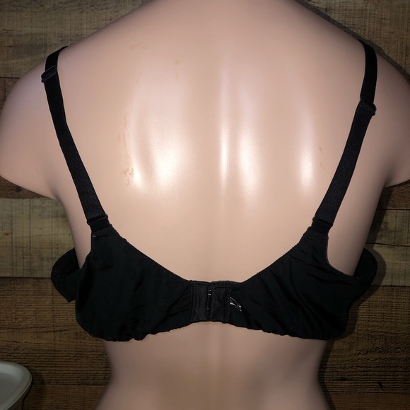 Victoria's Secret bra - Picture 6 of 7